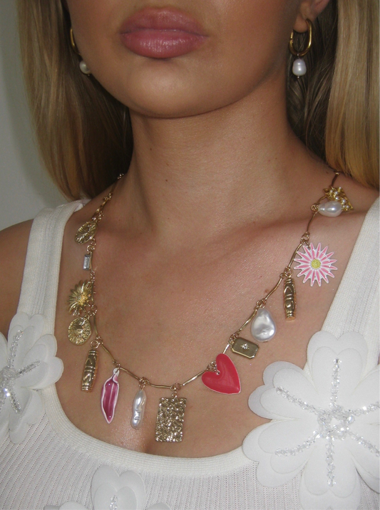 CALLA NECKLACE